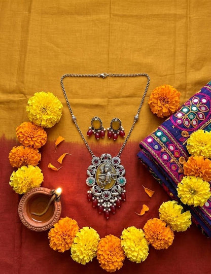 Radha Krishna Pendant Necklace Set - image 2