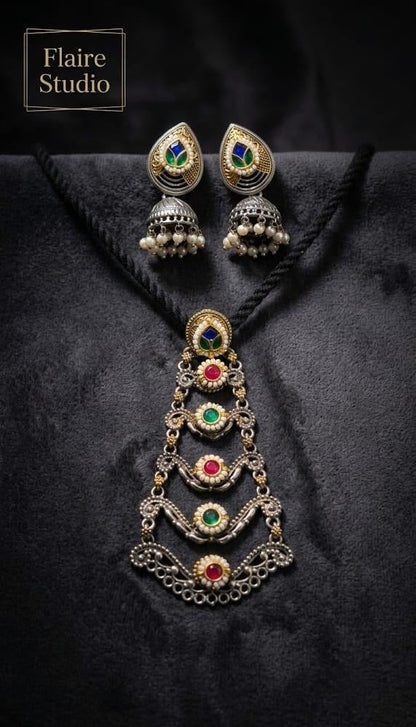 Tiered Pendant Necklace Set on Black Thread - image 4