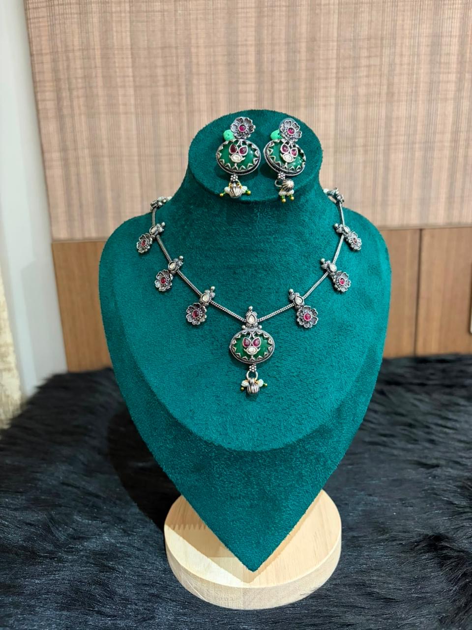 Floral Station Necklace Set (Green) - main image
